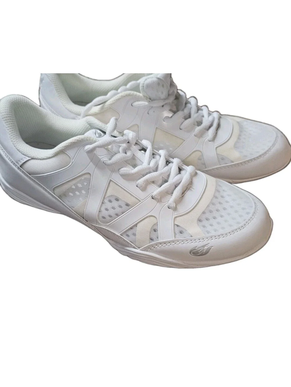 Eight Count Elevate E8119 White Cheer Shoes Women's Size 9.5 US NWOB Refkective